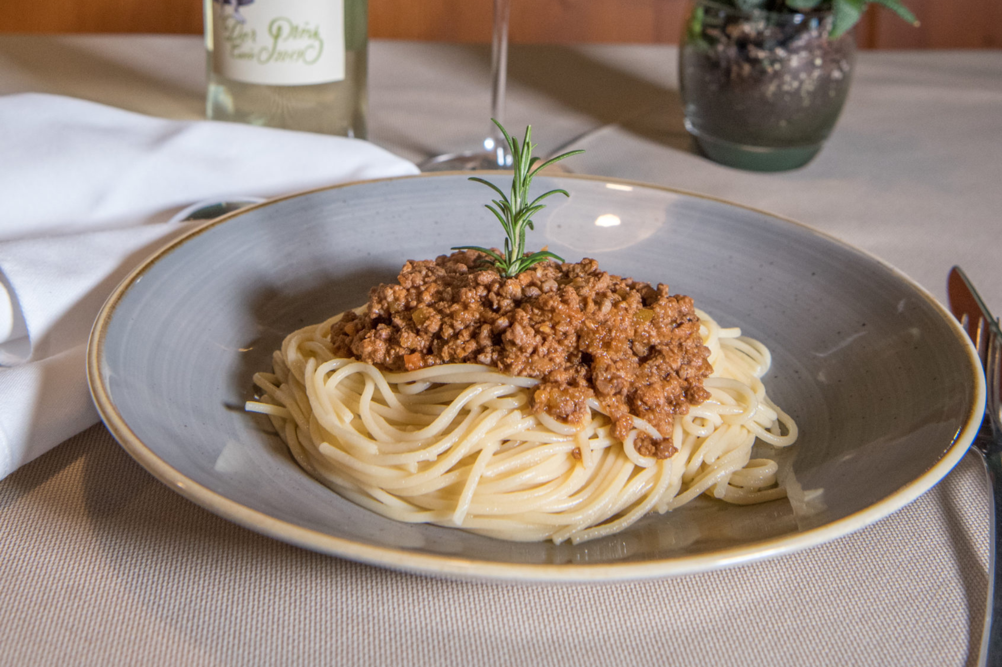 Hannes Tschida Wildgerichte_Reh Sugo Rezept_Pannatura Esterhazy Wildspezialitäten